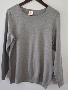 Adyson Parker Gray Knit Sweater Size M